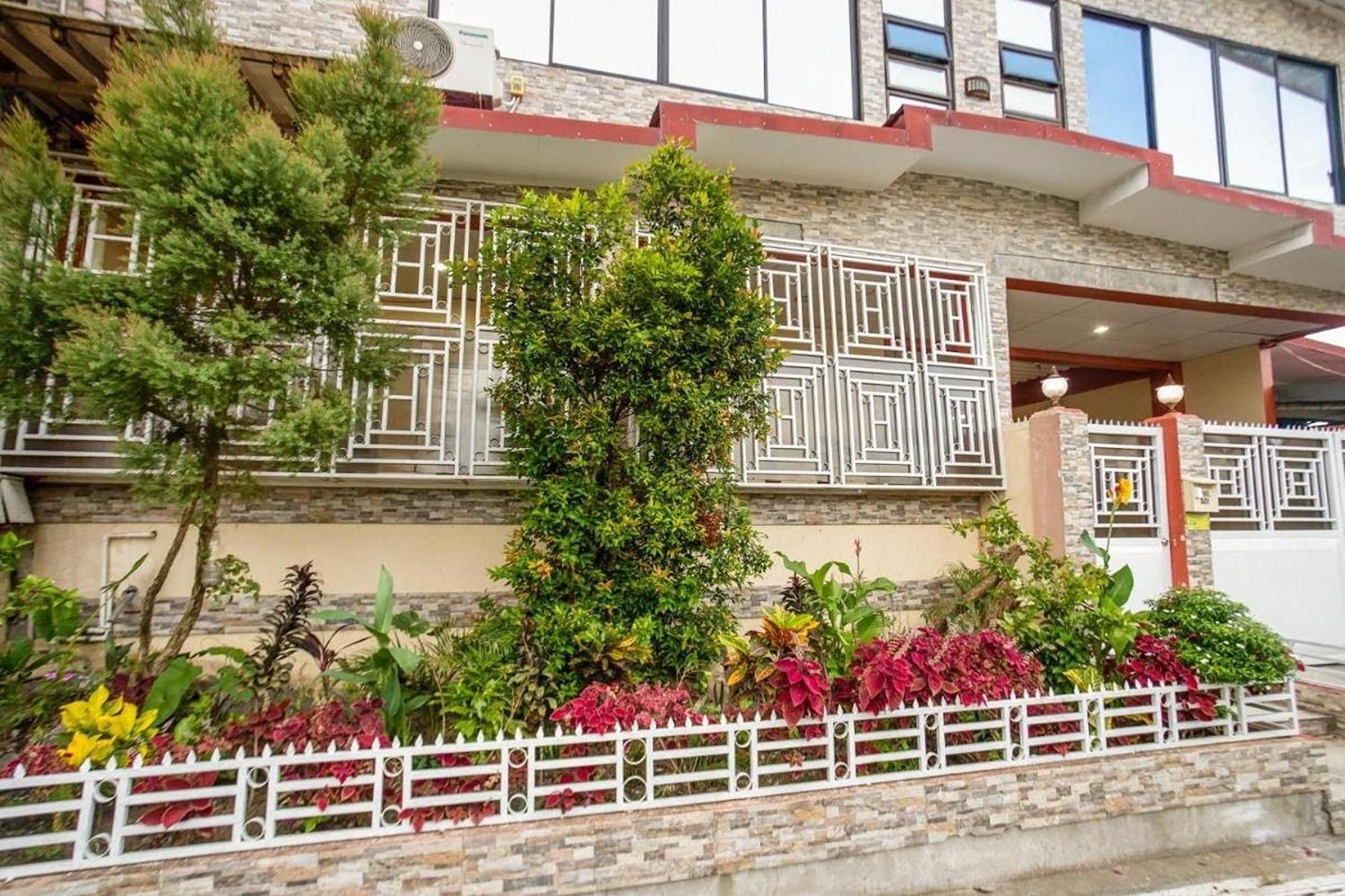 Hotel La Belladoza Near Airport Paranaque City Exterior foto